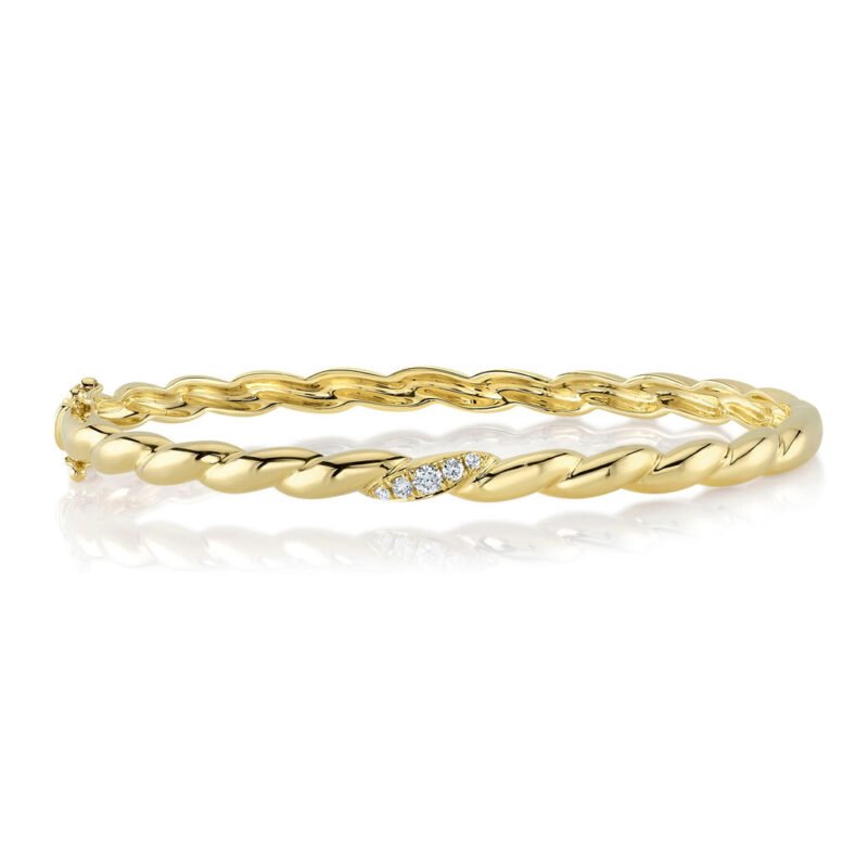 0.13Ct Diamond Bangle