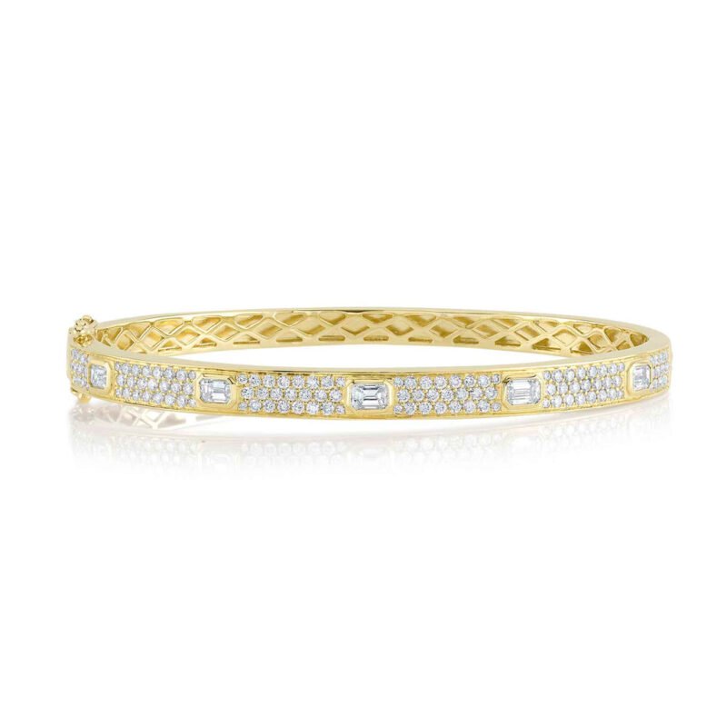 1.80Ct Diamond Emerald Pave Bangle