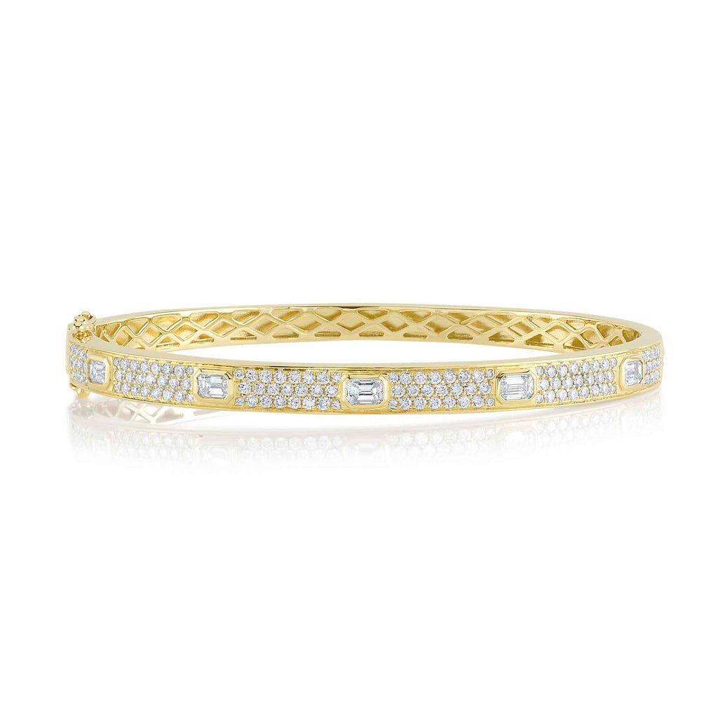 1.80CT DIAMOND EMERALD PAVE BANGLE 1.80Ct Diamond Emerald Pave Bangle