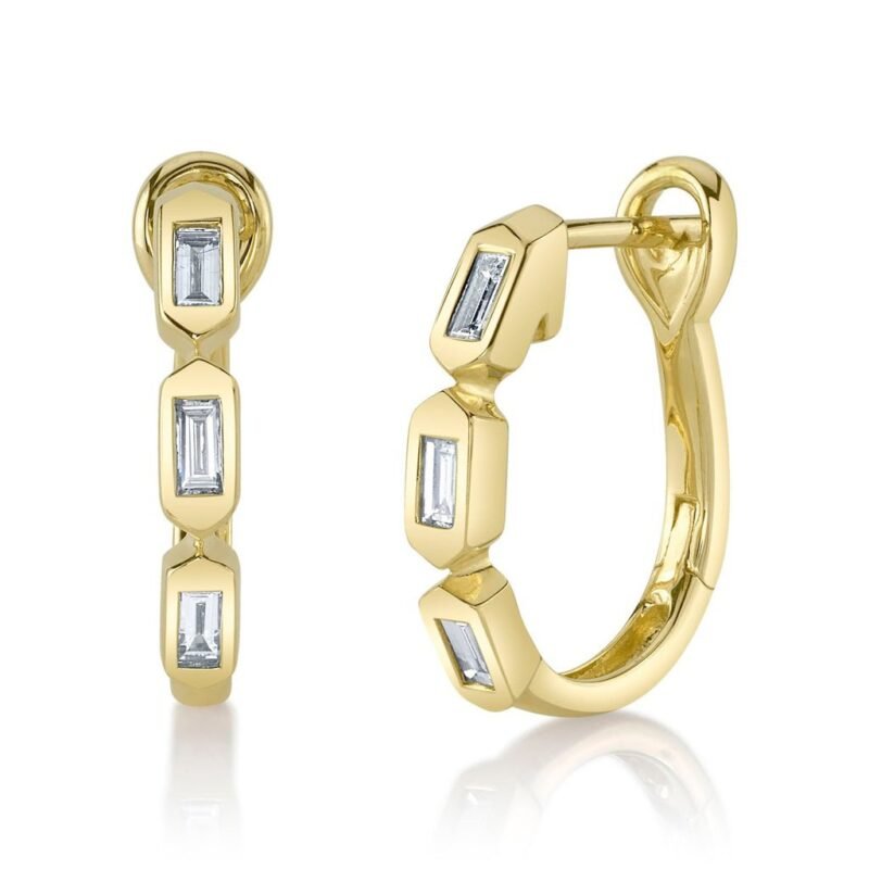 0.30Ct Diamond Baguette Oval Hoop Earring